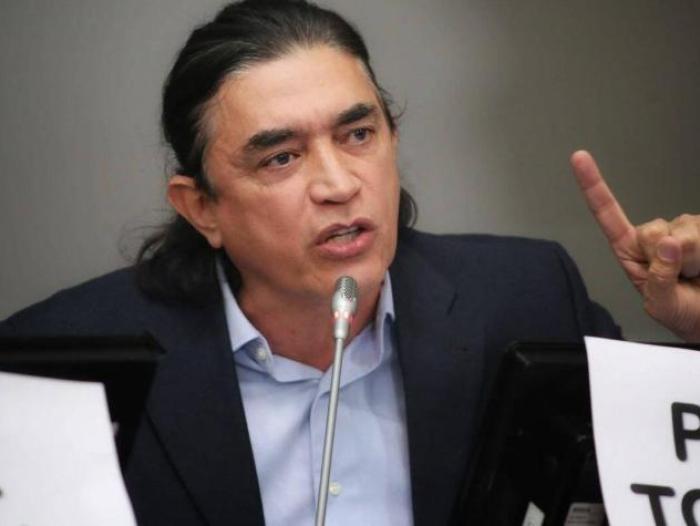 Exsenador dice tener pruebas de trata de mujeres en el Congreso colombiano