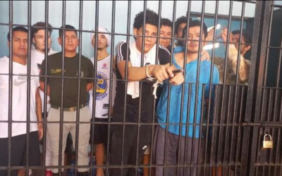 Nueve secuestradores de un agente del INPE son trasladados a Chiclayo, en Perú