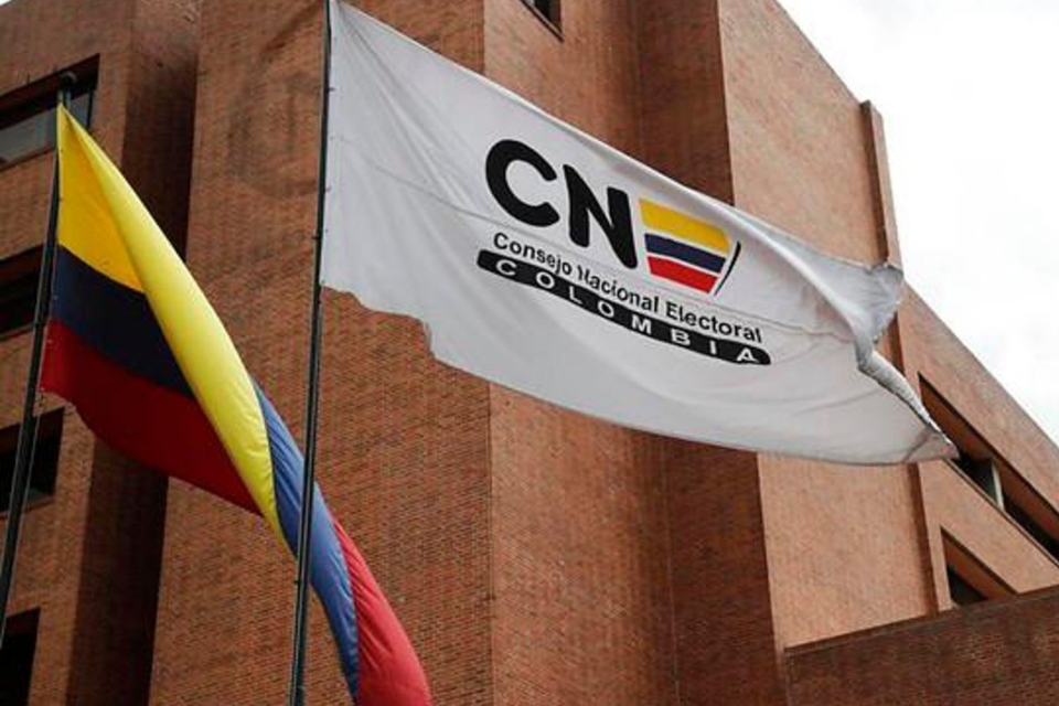 Consejo Nacional Electoral de Colombia revocó a tres candidatos de las elecciones regionales