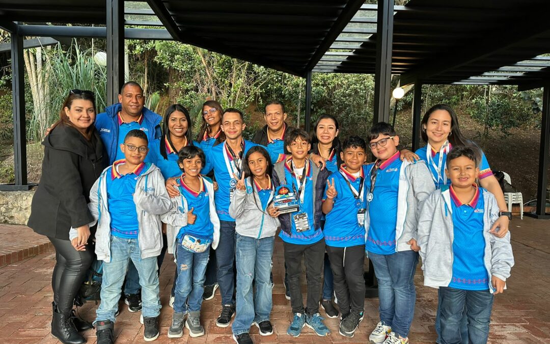 Niños colombianos participarán en la Olimpiada Mundial de Robótica en Panamá