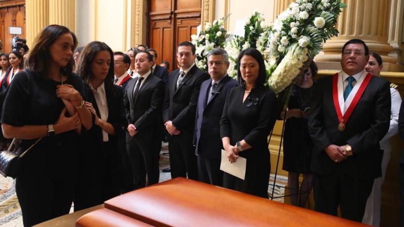 Congreso peruano dio el último adiós a legislador Hernando Guerra García