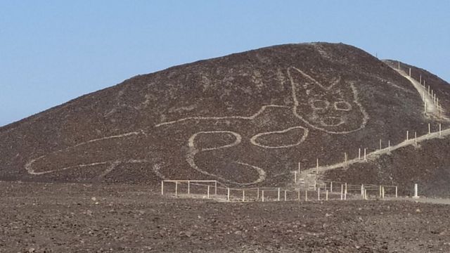 Encontraron 29 nuevos geoglifos en cerros de Nasca, en Perú