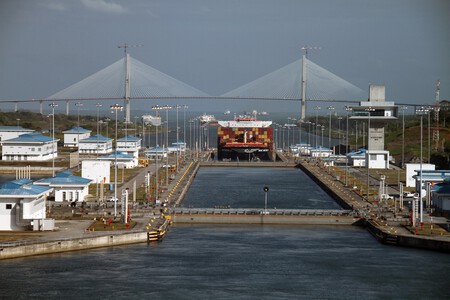 Canal de Panamá mantendrá el paso de 24 barcos al día durante la estación seca