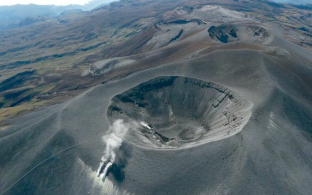 Volcán Puracé tiene en alerta a Colombia por inicio de actividad