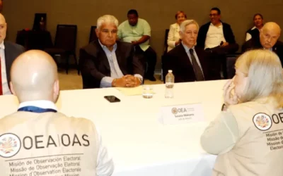 Candidatos presidenciales de Panamá se reunieron con misión de la OEA