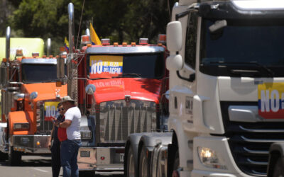 Gobierno colombiano propone diálogo con los camioneros protestantes