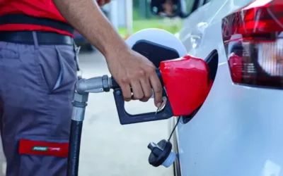 Los precios de combustible en Panamá siguen bajando