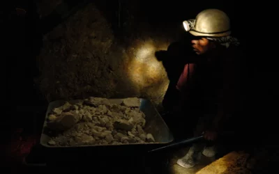 Mineros artesanales de Colombia amenazaron con irse a paro